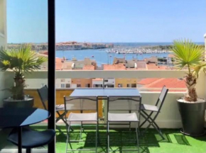 Studio mezzanine Cap d’Agde vue sur port et mer